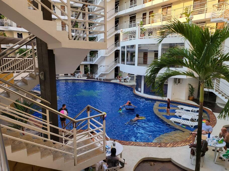 Kandi Resort-Type Spacious 1 Bedroom With Netflix And Free Housekeeping Angeles Exteriör bild