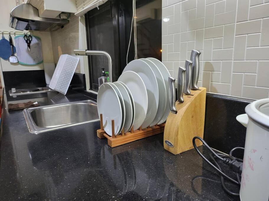 Kandi Resort-Type Spacious 1 Bedroom With Netflix And Free Housekeeping Angeles Exteriör bild